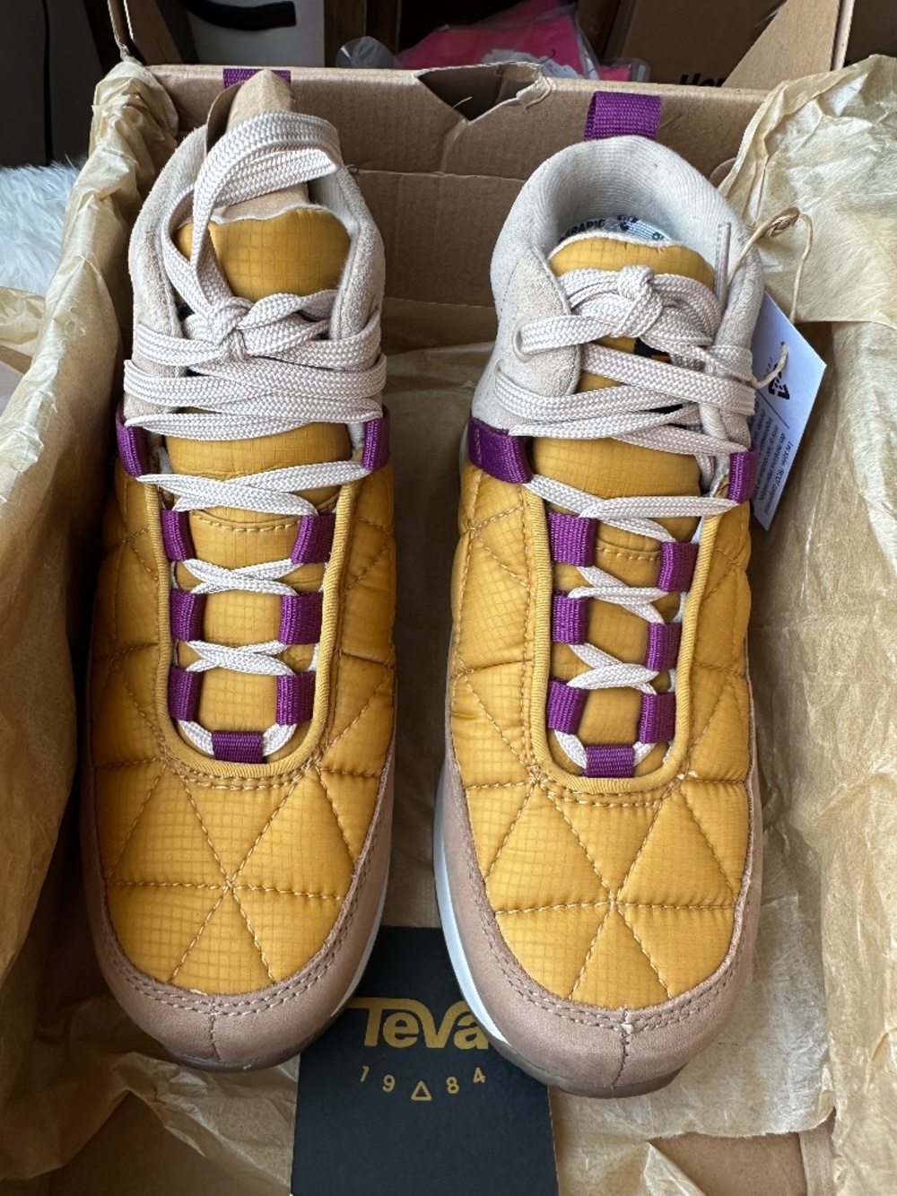 Teva Womens Reember Commute Wp Sneaker size 5 NIB